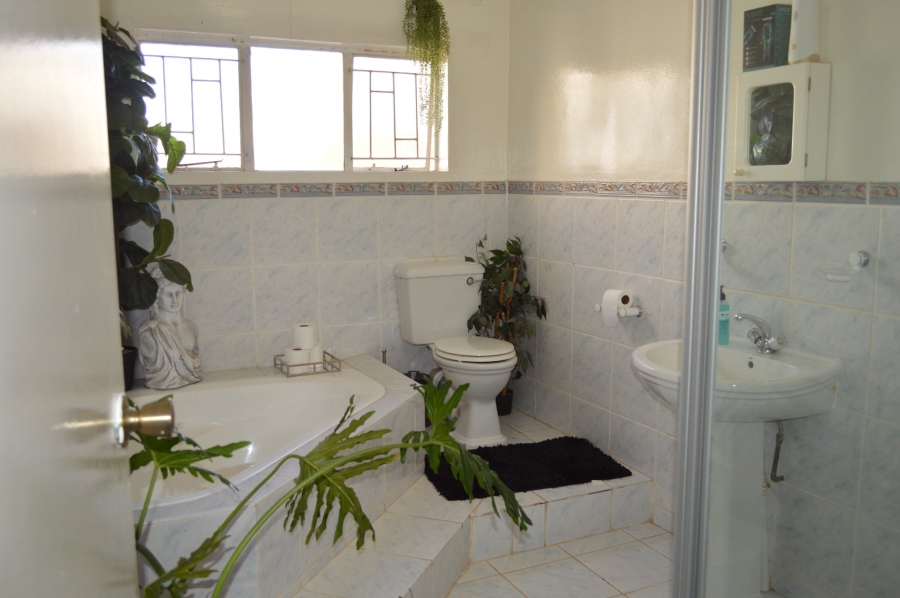 Commercial Property for Sale in Wilkoppies North West